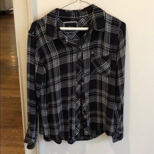 Rails button down shirt in black and white.